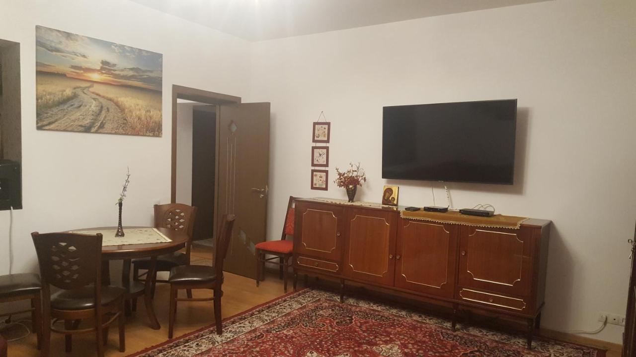 Casa Soarelui Apartment Rosu Exterior photo